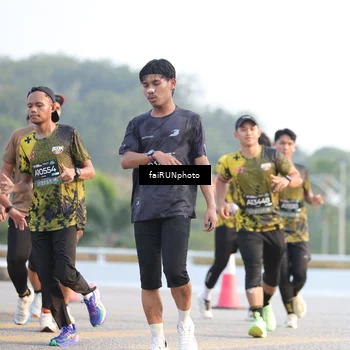 Runner Photo 6499102
