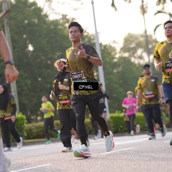 Runner Photo 6499142