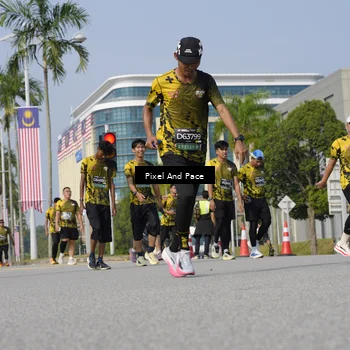 Runner Photo 6499158