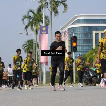 Runner Photo 6499200