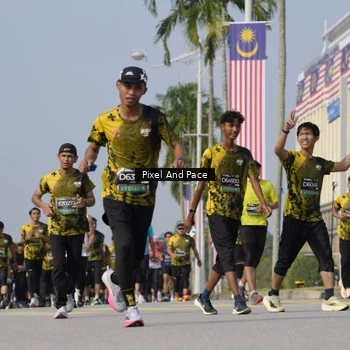 Runner Photo 6499205