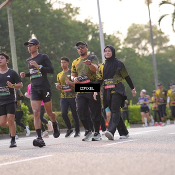 Runner Photo 6499211