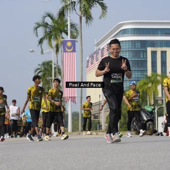 Runner Photo 6499224