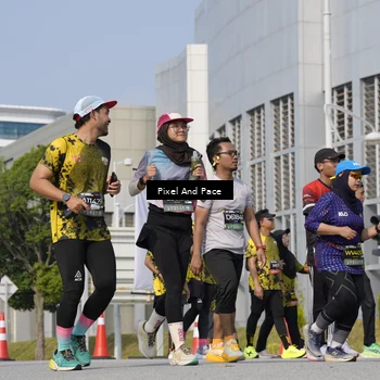 Runner Photo 6499241