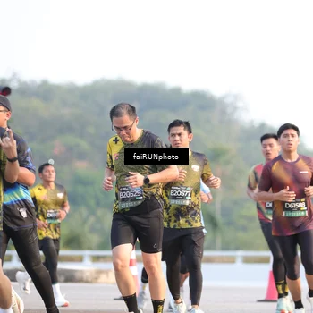 Runner Photo 6499269