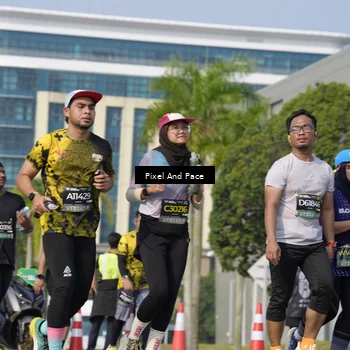 Runner Photo 6499271
