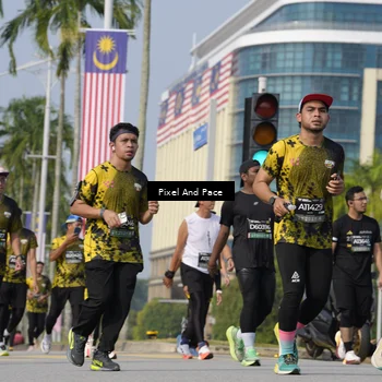 Runner Photo 6499279