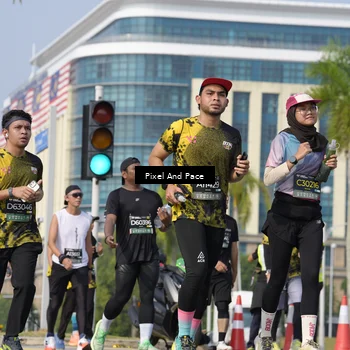 Runner Photo 6499291