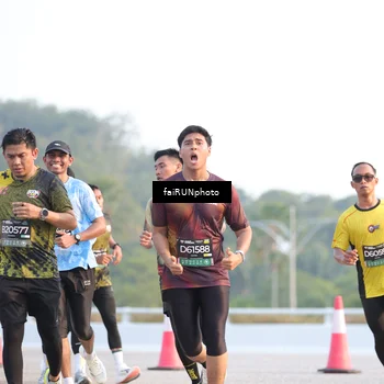 Runner Photo 6499321