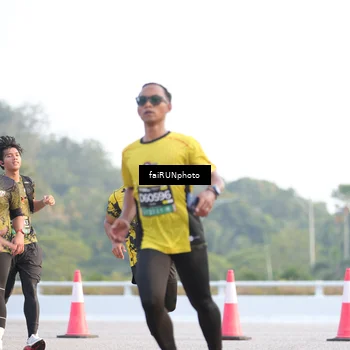 Runner Photo 6499325