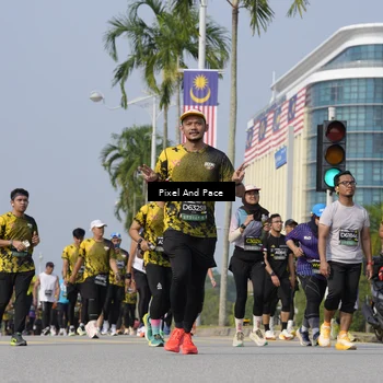 Runner Photo 6499332