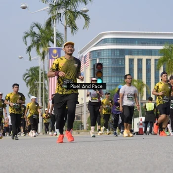 Runner Photo 6499348
