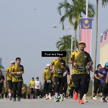 Runner Photo 6499370
