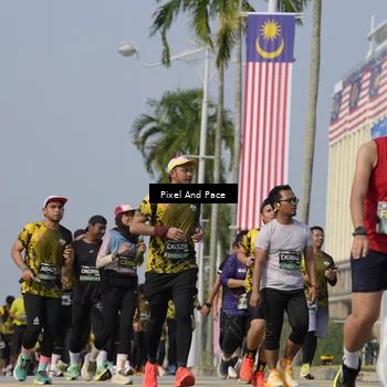 Runner Photo 6499375