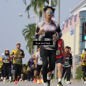 Runner Photo 6499384