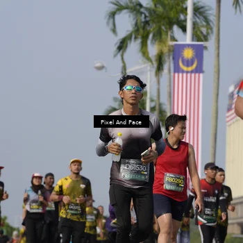 Runner Photo 6499397
