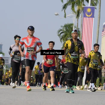 Runner Photo 6499417