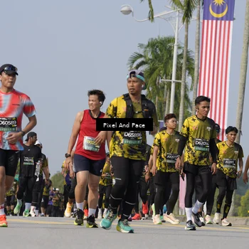 Runner Photo 6499426