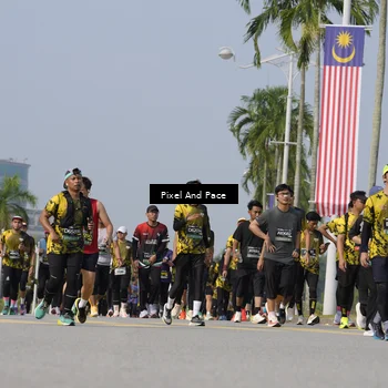 Runner Photo 6499455