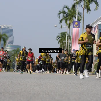 Runner Photo 6499457