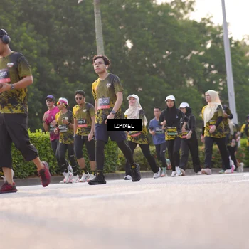 Runner Photo 6499459