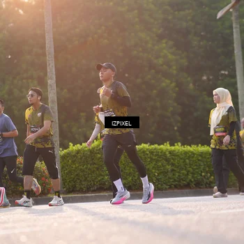 Runner Photo 6499464