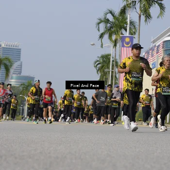 Runner Photo 6499467