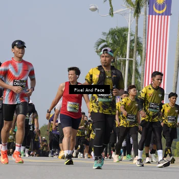 Runner Photo 6499472
