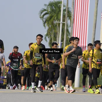 Runner Photo 6499479