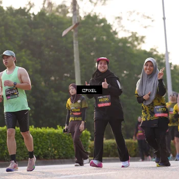 Runner Photo 6499595