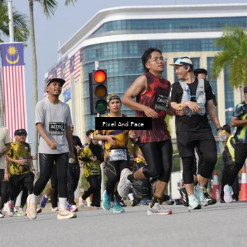 Runner Photo 6499609