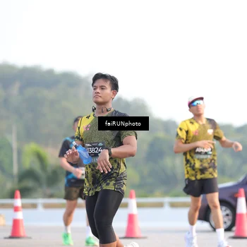 Runner Photo 6499628