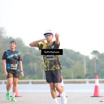 Runner Photo 6499692