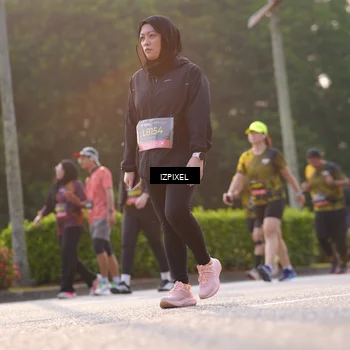 Runner Photo 6499751