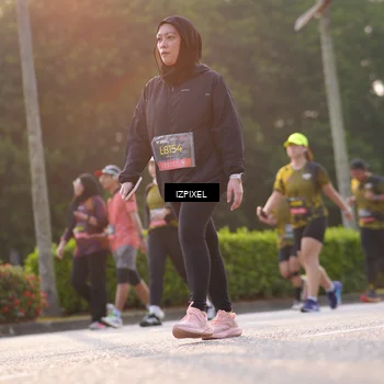 Runner Photo 6499764