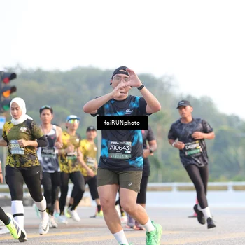Runner Photo 6499796