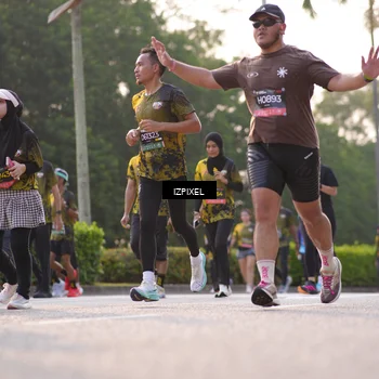 Runner Photo 6499861