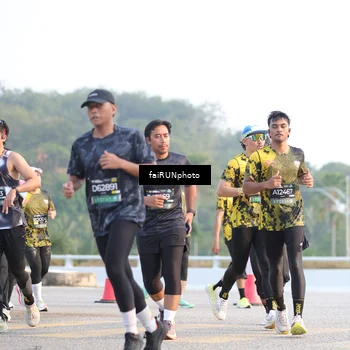Runner Photo 6499864