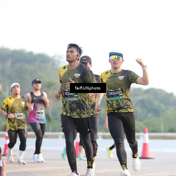 Runner Photo 6499875