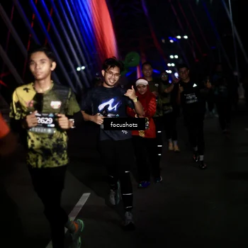 Runner Photo 6499998