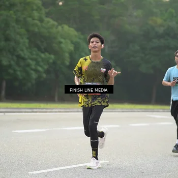 Runner Photo 6500004