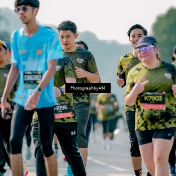Runner Photo 6500028