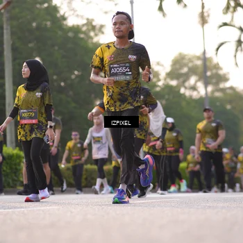 Runner Photo 6500034