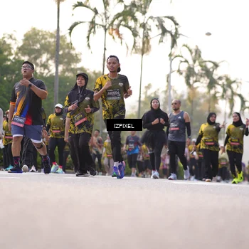 Runner Photo 6500046