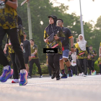 Runner Photo 6500056