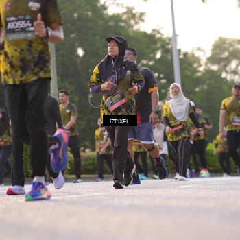 Runner Photo 6500060