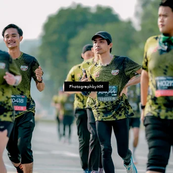Runner Photo 6500076