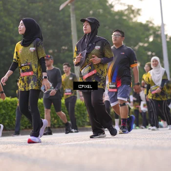 Runner Photo 6500083