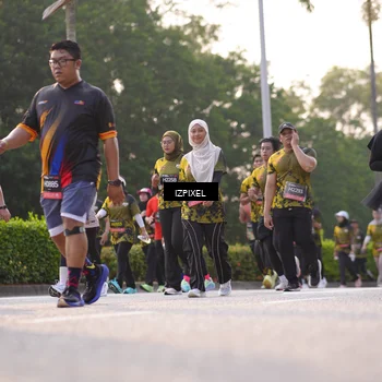 Runner Photo 6500090