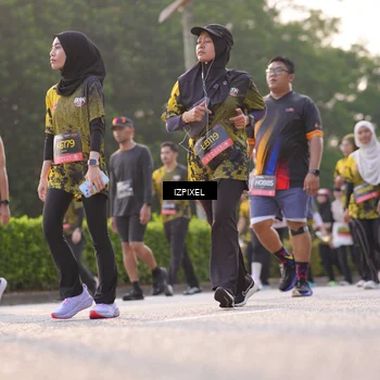Runner Photo 6500099